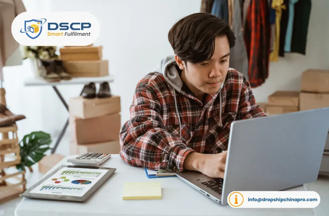 Man-doing-dropshipping-searching-for-hybrid-fulfillment